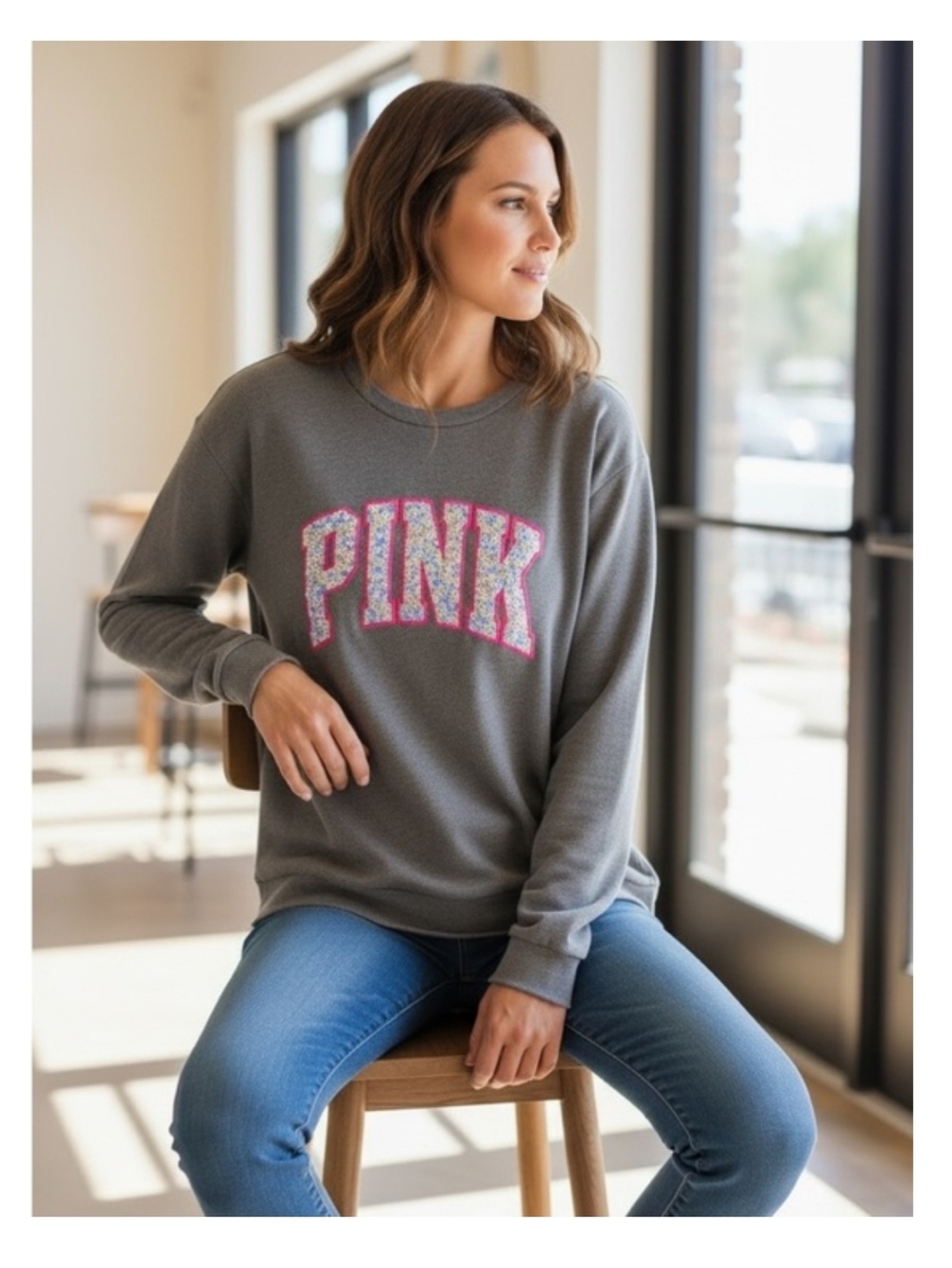 PINK Victoria's Secret Gray Sweatshirt with Sequin Logo - Oversized XS